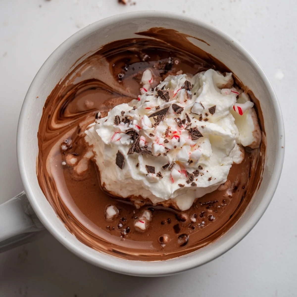 Rich dark Cocoa Peppermint, swirled with melted chocolate and infused with refreshing peppermint flavor.